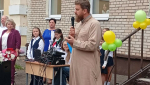 «Пусть терпение ведёт к успеху»: иерей Антоний Семилет поздравил школьников с 1 сентября