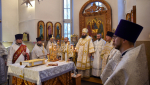 Божественная литургия в храме Рождества Христова