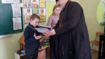 Протоиерей Андрей Капульцевич поздравил победителей районной олимпиады «Путешествие к истокам христианства»
