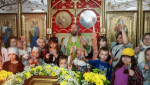 Дети из Воскресной школы в храме великомученика Георгия Победоносца