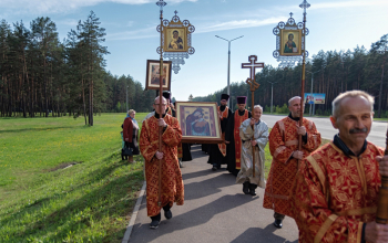 Крестный ход с  иконой Божией Матери «Велятичская»