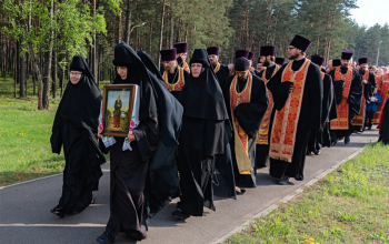 Крестный ход с  иконой Божией Матери «Велятичская»