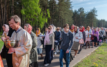 Крестный ход с  иконой Божией Матери «Велятичская»