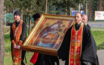 Крестный ход с  иконой Божией Матери «Велятичская»