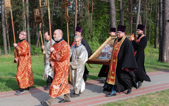 Крестный ход с  иконой Божией Матери «Велятичская»