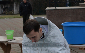 Освящение воды в храме Рождества Христова в Крещенский сочельник