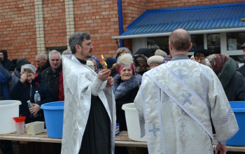 Освящение воды в храме Рождества Христова в Крещенский сочельник