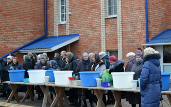Освящение воды в храме Рождества Христова в Крещенский сочельник