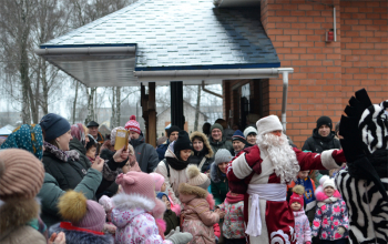 Рождественская елка в храме Рождества Христова