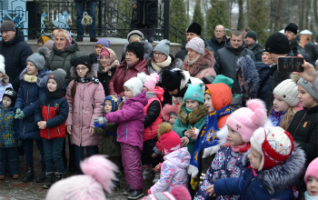 Рождественская елка в храме Рождества Христова