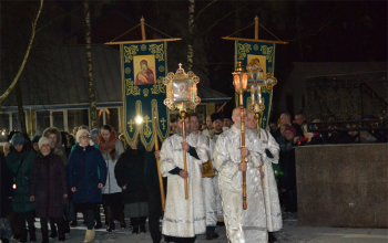 Праздничная Божественная литургия в храме Рождества Христова