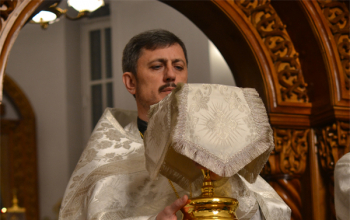 Праздничная Божественная литургия в храме Рождества Христова