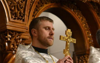 Праздничная Божественная литургия в храме Рождества Христова
