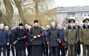 Церемония возложения цветов к памятнику «Жертвам фашизма»