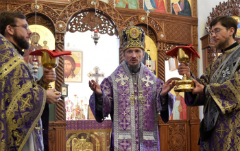 Икона и частица святых мощей священномученика Харалампия Магнезийского