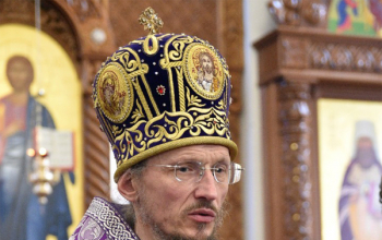 Икона и частица святых мощей священномученика Харалампия Магнезийского