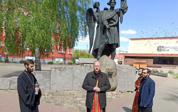 У памятника основателя города Борисова совершена заупокойная лития