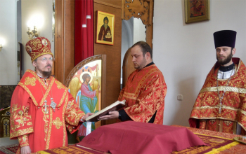 В неделю 5-ю по Пасхе епископ Борисовский и Марьиногорский Вениамин совершил Божественную литургию в кафедральном соборе Воскресения Христова