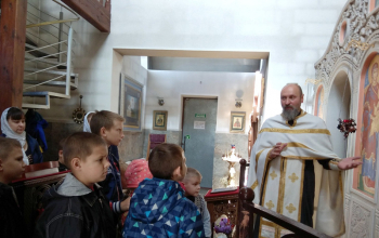 Первоклассники с родителями посетили храм Святой Живоначальной Троицы