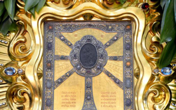 Начались крестные ходы с крестом преподобной Евфросинии Полоцкой и Жировичской иконой Божией Матери