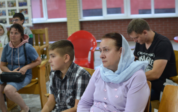 Молебны в храме Рождества Христова: на начало учебного года и за мир в Беларуси