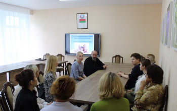 Правильный уклад семейной жизни благоприятно влияет на становление личности ребёнка