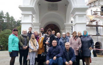Инвалиды по слуху посетили Свято-Ксениевский женский монастырь в д. Барань