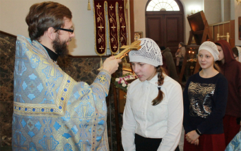 Божественная литургия для детей прошла в Воскресенском кафедральном соборе