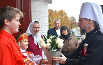 Предстоятель Белорусской Православной церкви совершил Божественную литургию в кафедральном соборе Воскресения Христова