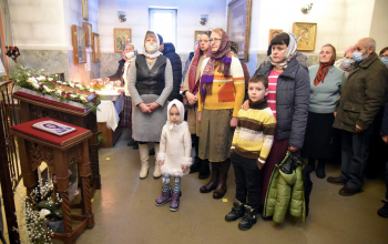 Митрополит Вениамин возглавил Литургию в Богоявленском храме