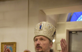 Митрополит Вениамин возглавил Литургию в Богоявленском храме