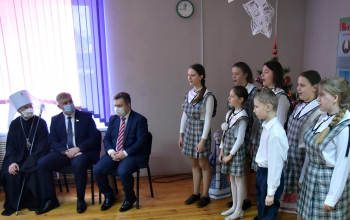 Митрополит Вениамин встретился с многодетными семьями в Борисове