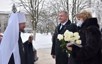 Митрополит Вениамин встретился с многодетными семьями в Борисове