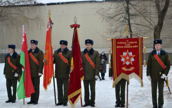 Благочинные Борисовского церковного округа возложили цветы к памятнику жертв фашизма