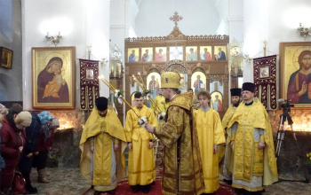 Прощённое воскресенье: Божественная литургия в кафедральном соборе Воскресения Христова