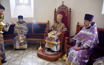 Митрополит Вениамин в кафедральном соборе Воскресения Христова