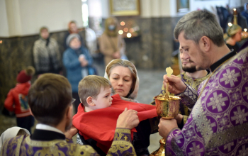 Митрополит Вениамин в кафедральном соборе Воскресения Христова