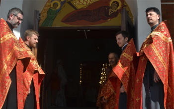 Мироточивая икона Пресвятой Богородицы «Умиление» в храме Рождества Христова