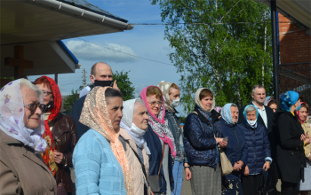 Мироточивая икона Пресвятой Богородицы «Умиление» в храме Рождества Христова