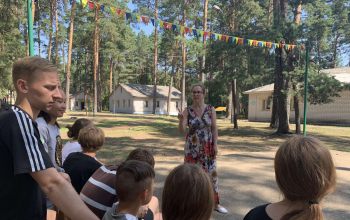 В образовательно-оздоровительном лагере «Чайка» состоялась беседа с подростками 