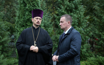 Губернатор Минской области Александр Турчин и митрополит Вениамин посетили строящийся церковно-приходской дом прихода храма Рождества Христова