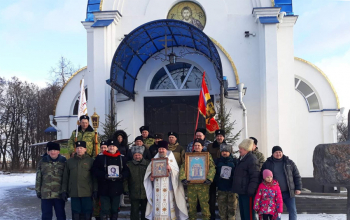 Крестный ход от храма Святой Живоначальной Троицы к «Батареям»