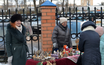 Праздничная елка в храме Рождества Христова