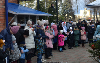 Праздничная елка в храме Рождества Христова