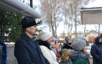 Праздничная елка в храме Рождества Христова