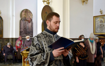 Литургия Преждеосвященных Даров в кафедральном соборе Воскресения Христова