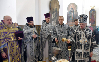 Литургия Преждеосвященных Даров в кафедральном соборе Воскресения Христова