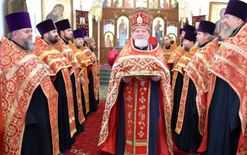 Пасха 2022: Богослужение в кафедральном соборе Воскресения Христова