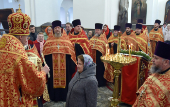 Пасха 2022: Богослужение в кафедральном соборе Воскресения Христова