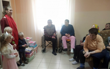 Поздравление с Пасхой проживающих в больницах сестринского ухода и в государственных социальных учреждениях